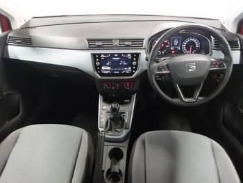 Begagnad Seat Arona SE Technology 115 HK (84 kW) 2018 Röd SUV