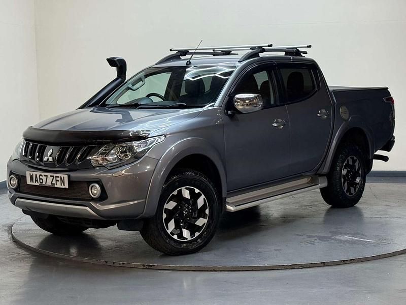 Used Mitsubishi L200 181 HP (133 kW) 2017 Grey Pickup