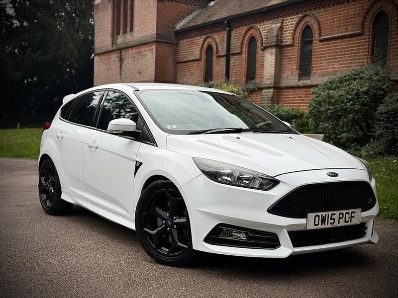 White Used 2015 Ford Focus ST Hatchback | £8,495 (Super price) - Image 1/4