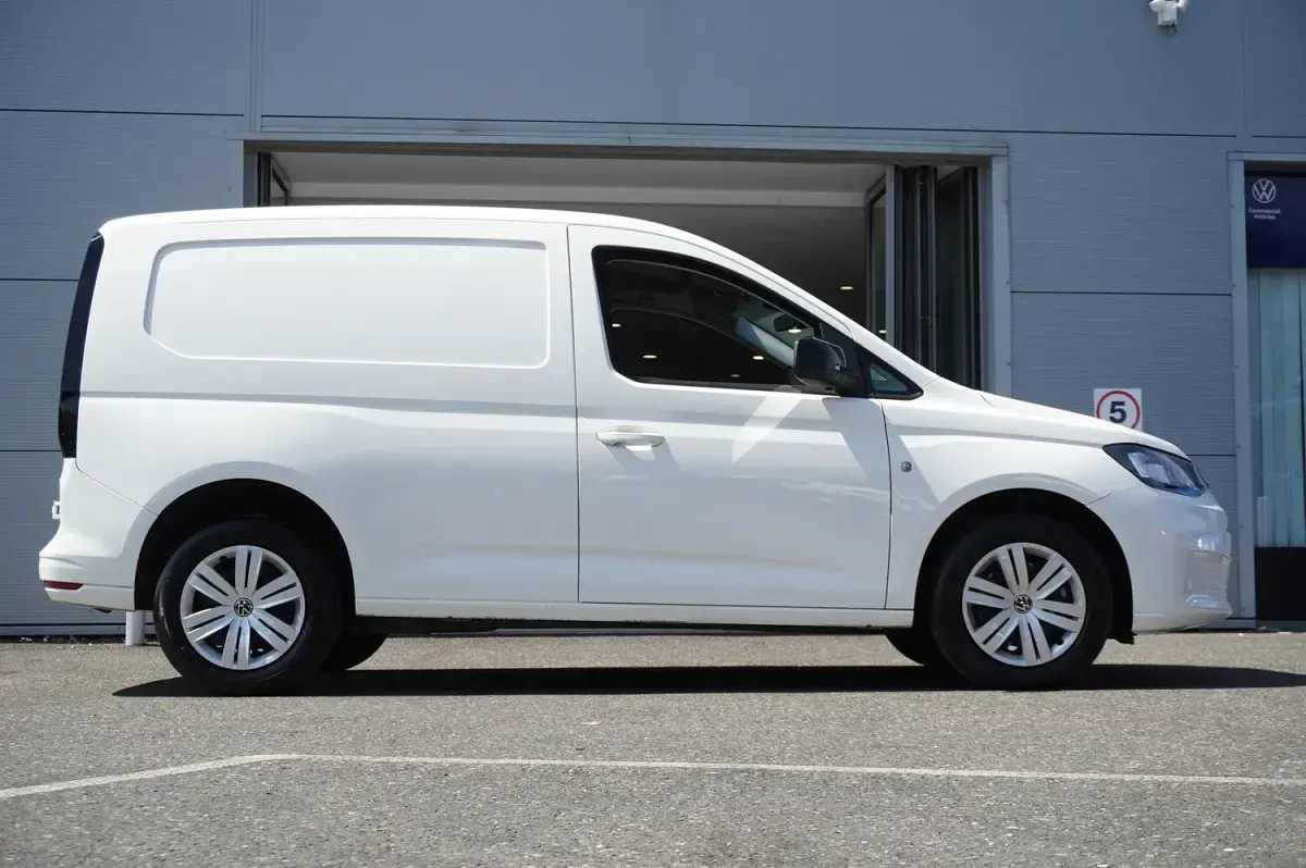 Used VW Caddy 122 HP (89 kW) 2025 White MPV