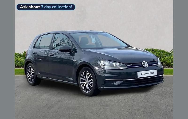 Used VW Golf VII SE 130 HP (95 kW) 2018 Grey Hatchback