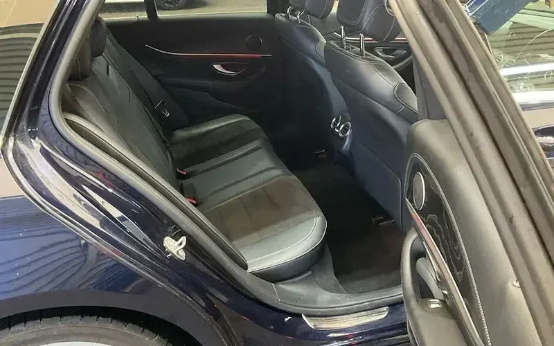 Used Mercedes E220 AMG line 194 HP (142 kW) 2019 Estate