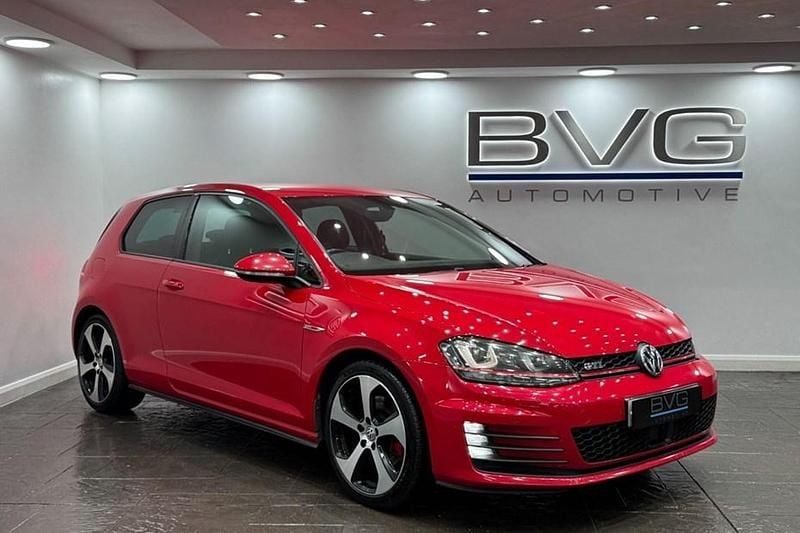 Used VW Golf VII GTI 230 HP (169 kW) 2017 Red Hatchback