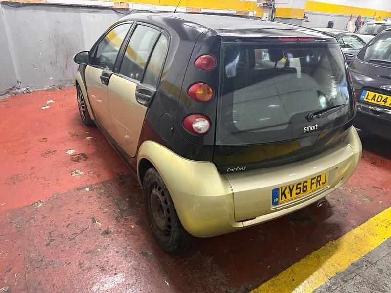 Used Smart ForFour Pulse 177 HP (130 kW) 2006 Black Hatchback