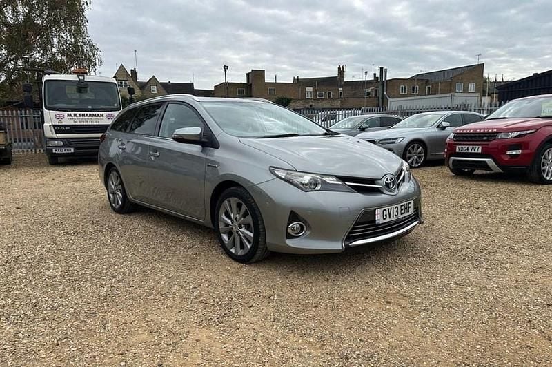 Used 2013 Toyota Auris Touring Sports Estate | £9,995 (Fair price) - Image 1/1