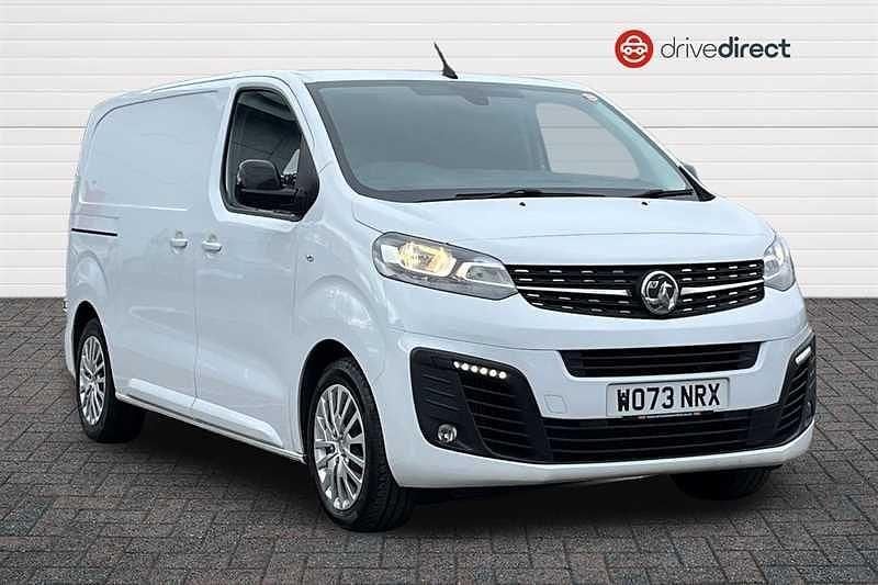 Used Vauxhall Vivaro S 120 HP (88 kW) 2024 White MPV