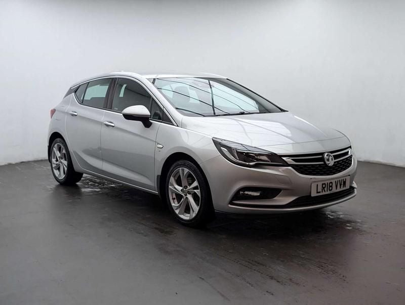 Used Vauxhall Astra SRi 150 HP (110 kW) 2018 Silver Hatchback