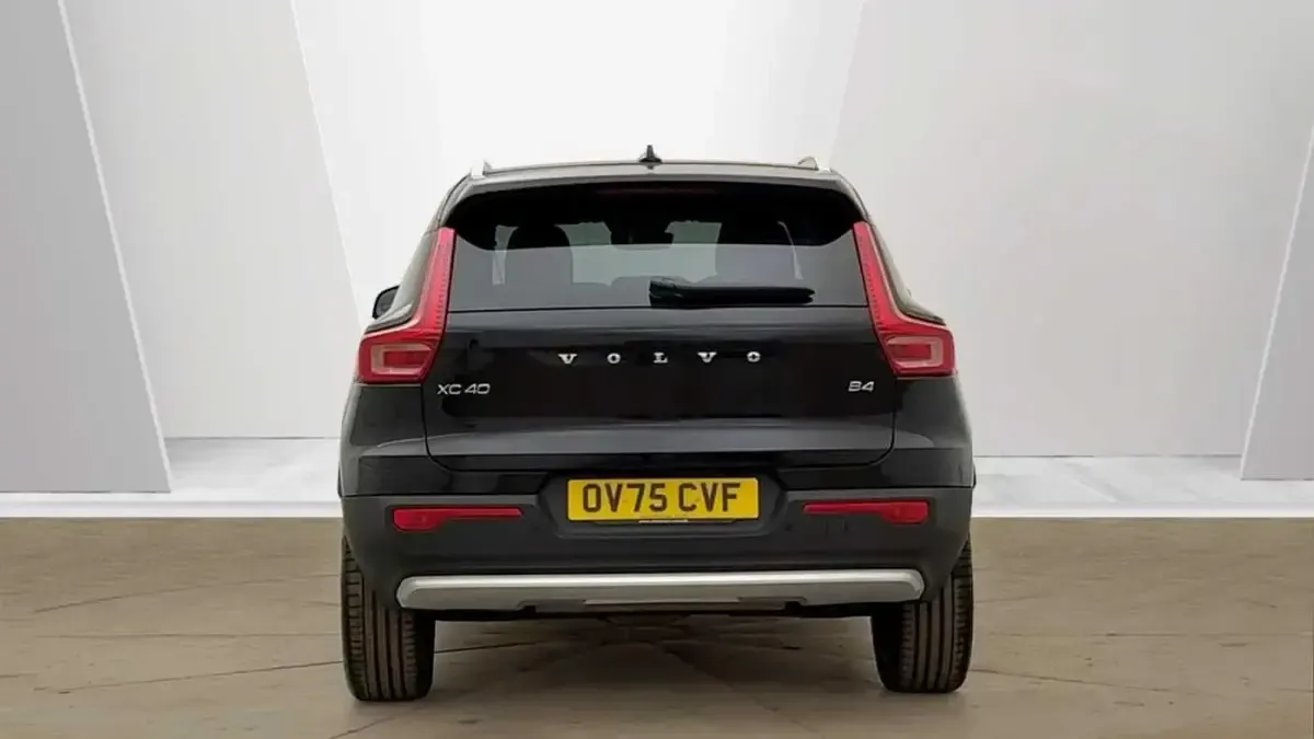 Used Volvo XC40 Ultra 197 HP (144 kW) 2025 Black SUV