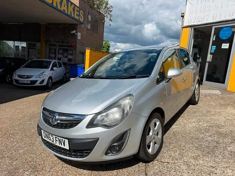 Used Vauxhall Corsa 100 HP (73 kW) 2013 Silver Hatchback
