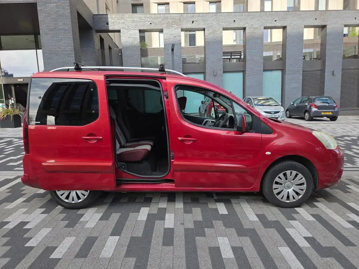 Gebraucht Citroën Berlingo VTR Sport 90 PS (66 kW) 2009 Rot Van / Kleinbus