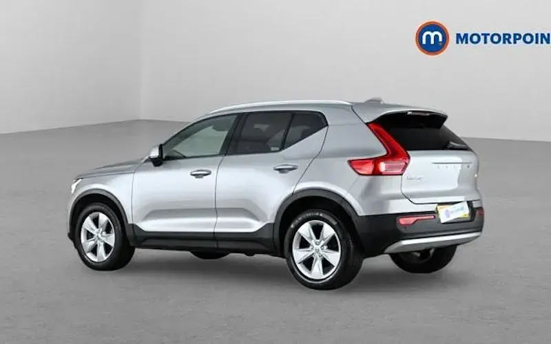 Used Volvo XC40 Core 163 HP (119 kW) 2026 SUV