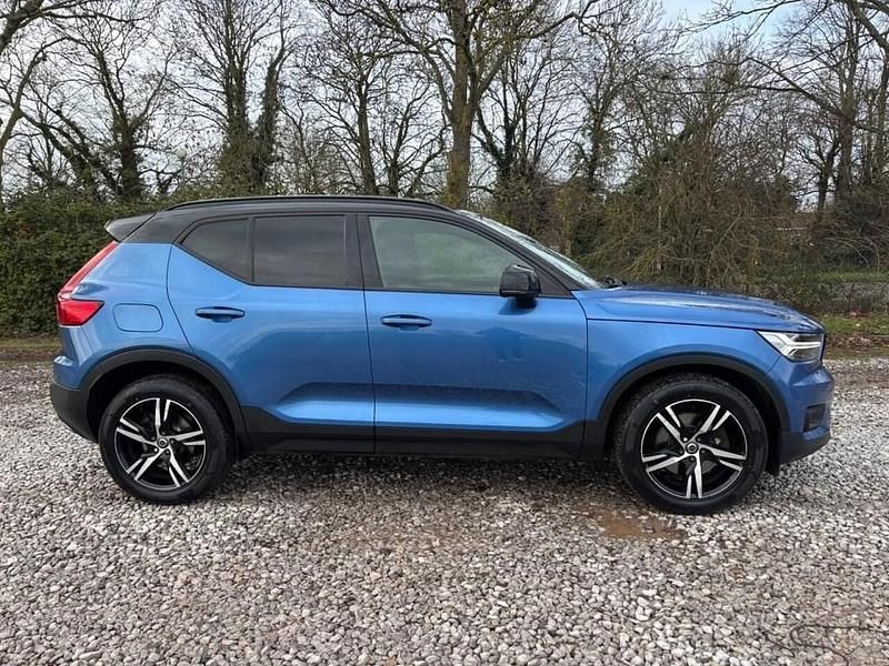 Used Volvo XC40 R-Design 190 HP (139 kW) 2019 Blue SUV