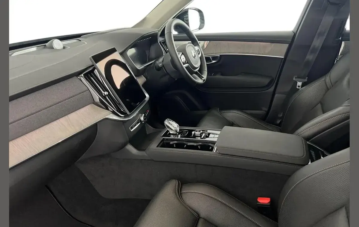 Used Volvo XC90 Ultra 455 HP (334 kW) 2025 Vapour grey SUV