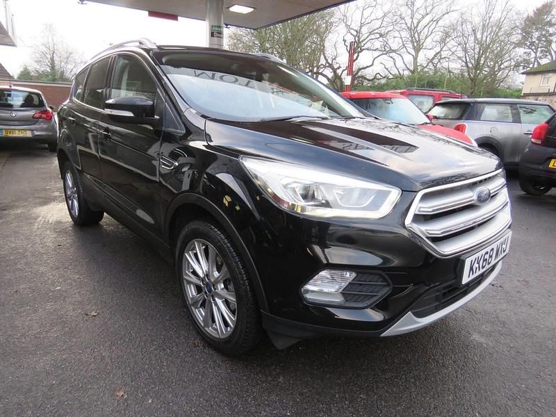 Used Ford Kuga Titanium 120 HP (88 kW) 2019 Black SUV