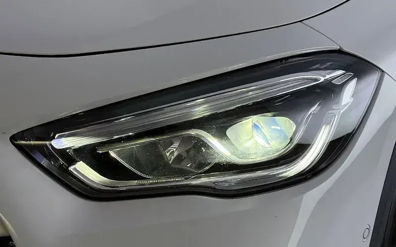 Used Mercedes GLA200 AMG Line Premium 163 HP (119 kW) 2022 White SUV