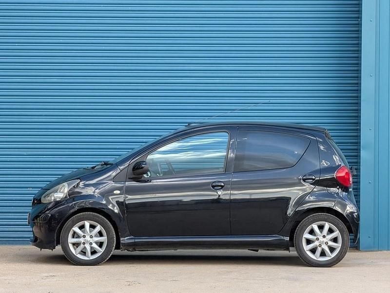 Used Toyota Aygo 68 HP (50 kW) 2007 Hatchback