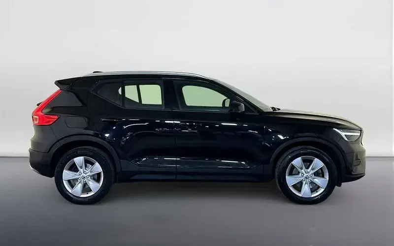 Used Volvo XC40 Core 163 HP (119 kW) 2022 Black SUV