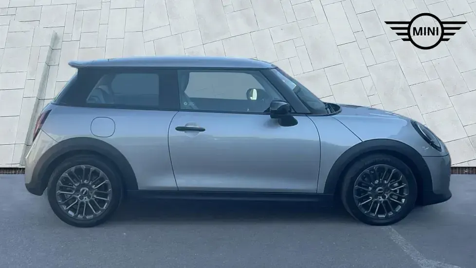 Used Mini Cooper S Hatch 201 HP (147 kW) 2024 Silver Hatchback