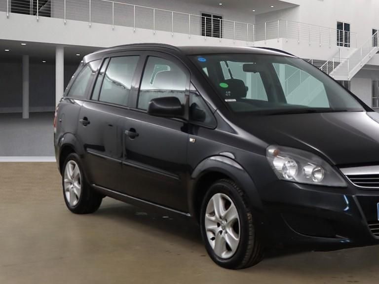 Used Vauxhall Zafira 115 HP (84 kW) 2013 Black MPV
