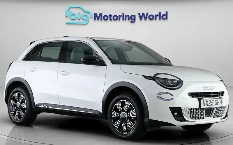Usado Fiat 600 S 101 HP (74 kW) 2025 SUV