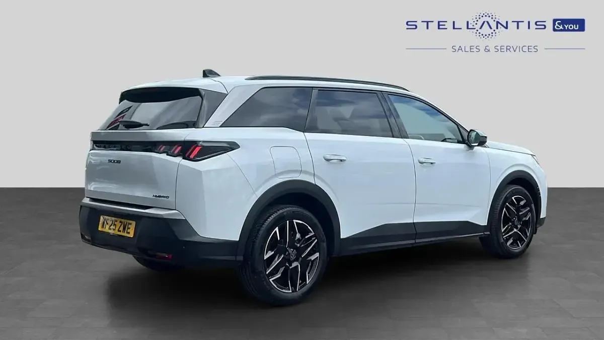Used Peugeot 5008 Allure 134 HP (98 kW) 2025 White SUV