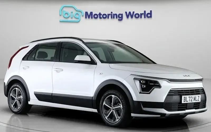 Gebraucht Kia Niro 141 PS (103 kW) 2023 SUV