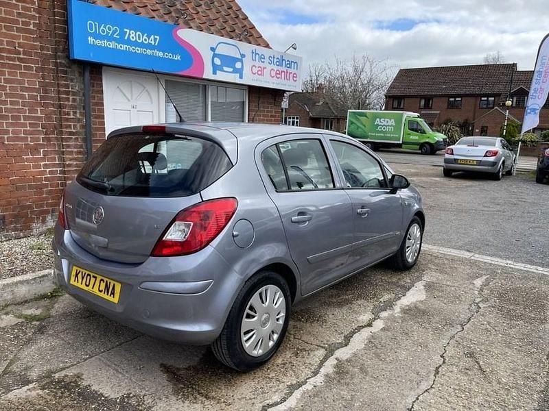 Used Vauxhall Corsa Club 89 HP (65 kW) 2007 Silver Hatchback