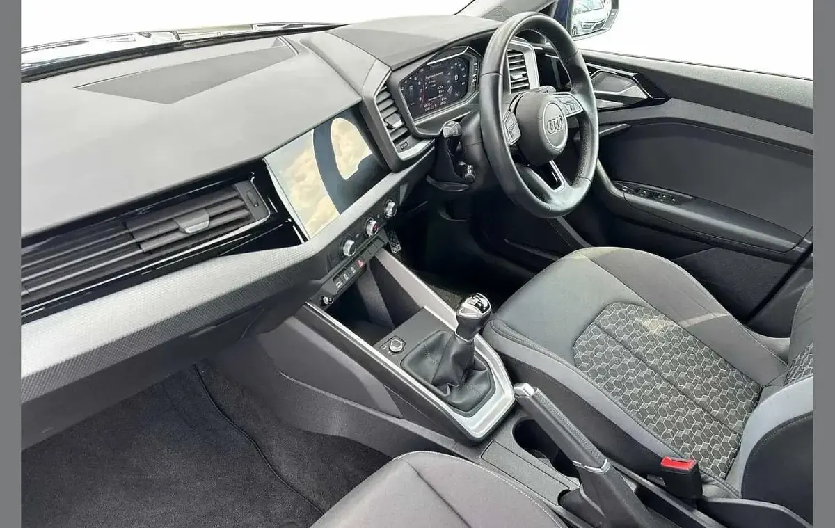 Used Audi A1 Sport 108 HP (79 kW) 2022 Blue SUV