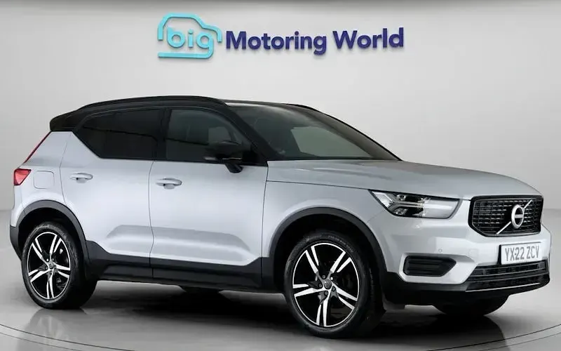 Used Volvo XC40 R-Design 163 HP (119 kW) 2021 SUV