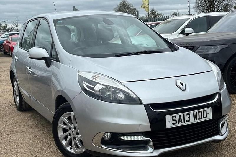 Used Renault Scénic III Dynamique 110 HP (80 kW) 2013