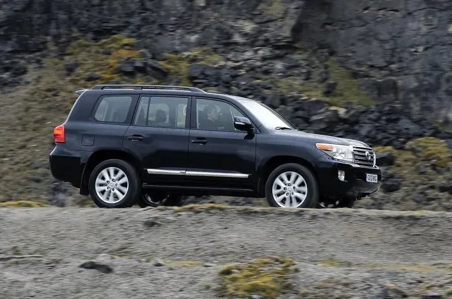 Used Toyota Land Cruiser 201 HP (147 kW) 2006 Not supplied SUV