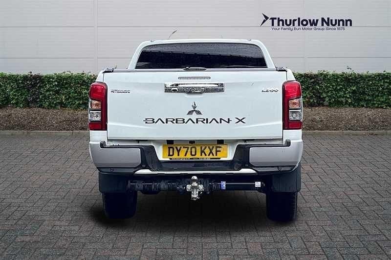 Used Mitsubishi L200 150 HP (110 kW) 2020 White Pickup