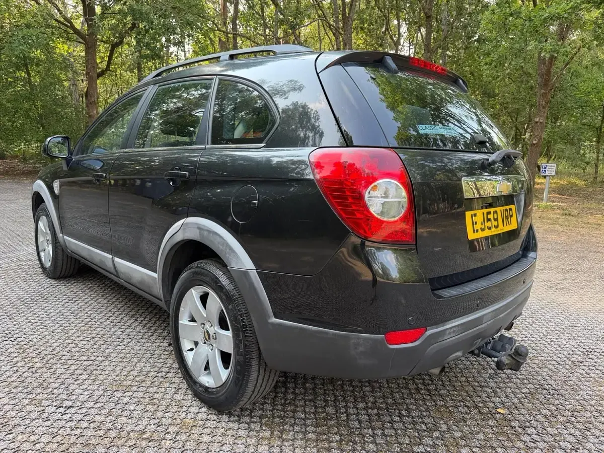 Used Chevrolet Captiva LT 2009 Black SUV