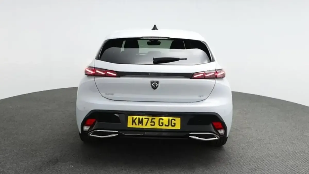 Used Peugeot 308 GT 143 HP (105 kW) 2025 White Hatchback