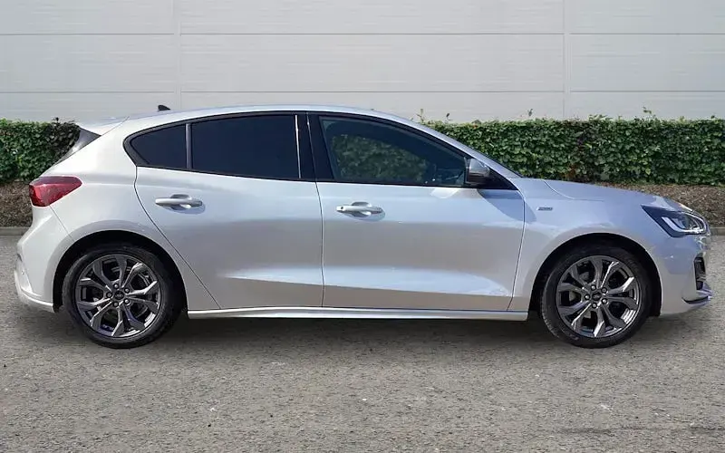 Used Ford Focus ST-Line 125 HP (91 kW) 2022 Hatchback