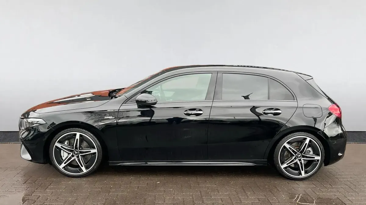 Usado Mercedes A35 AMG Premium 306 HP (225 kW) 2023 Preto Citadino