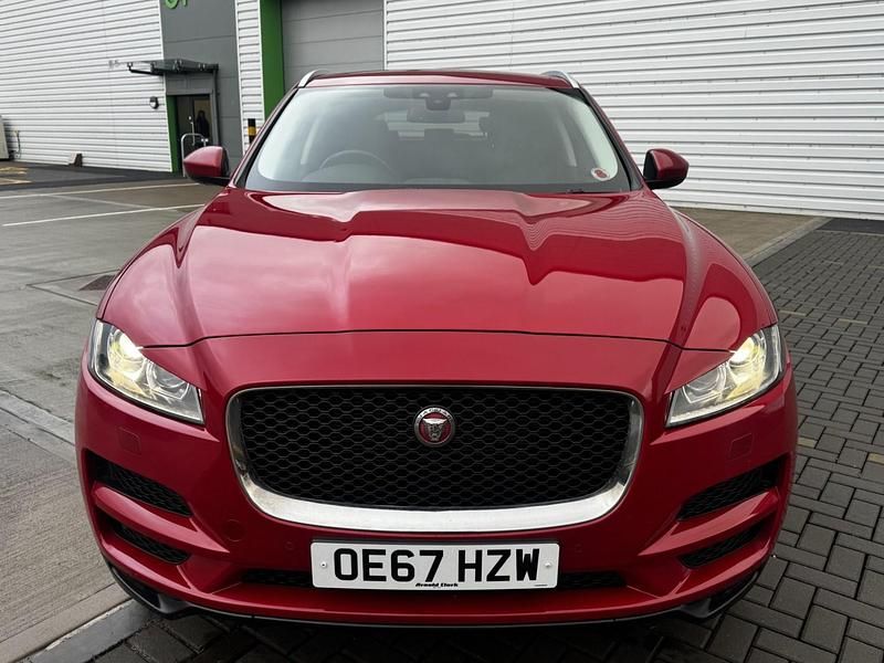 Used Jaguar F-Pace Portfolio 180 HP (132 kW) 2017 Red SUV