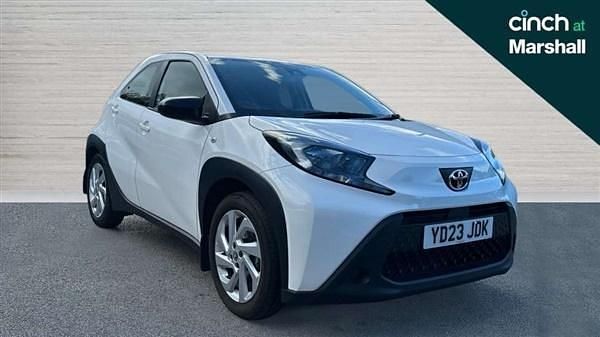Used 2023 Toyota Aygo PURE Hatchback | £13,957 (Good price) - Image 1/4