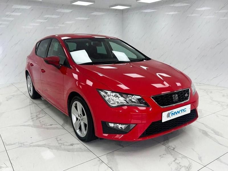 Used Seat Leon FR 184 HP (135 kW) 2014 Red Hatchback