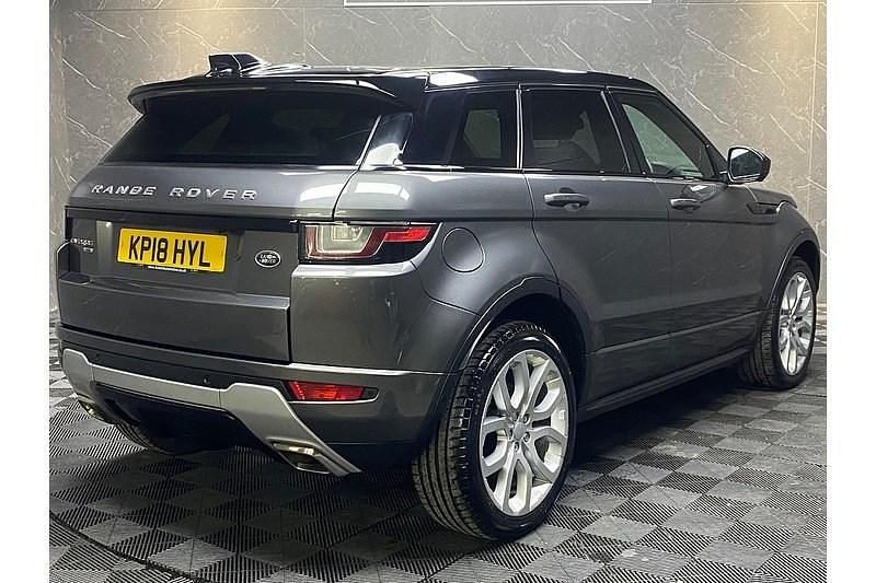 Used Land Rover Range Rover evoque HSE Dynamic 2018 Grey Estate