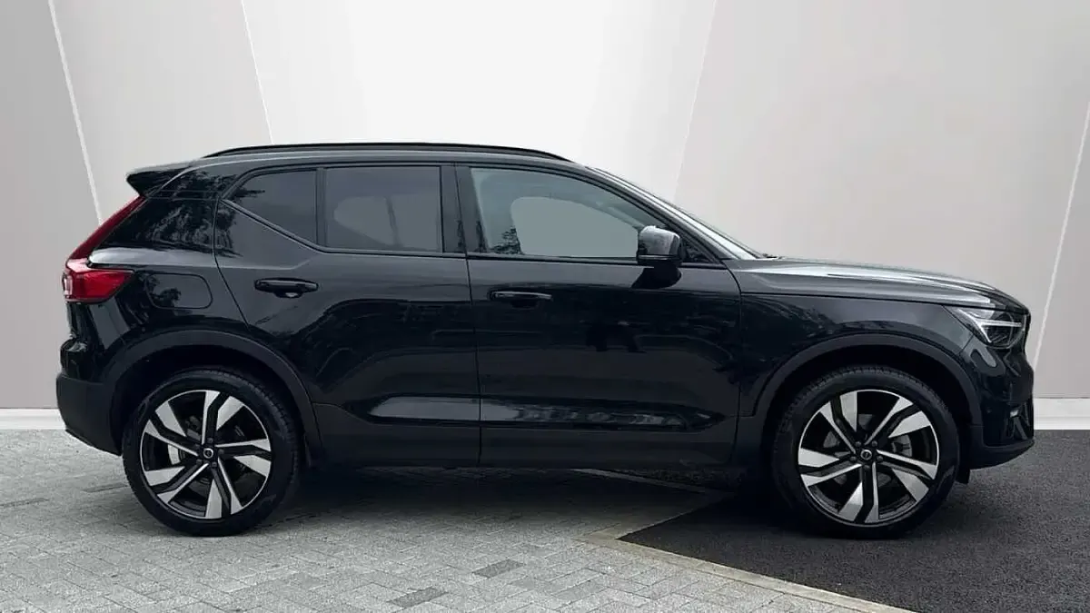 Used Volvo XC40 Ultra 2025 Black SUV