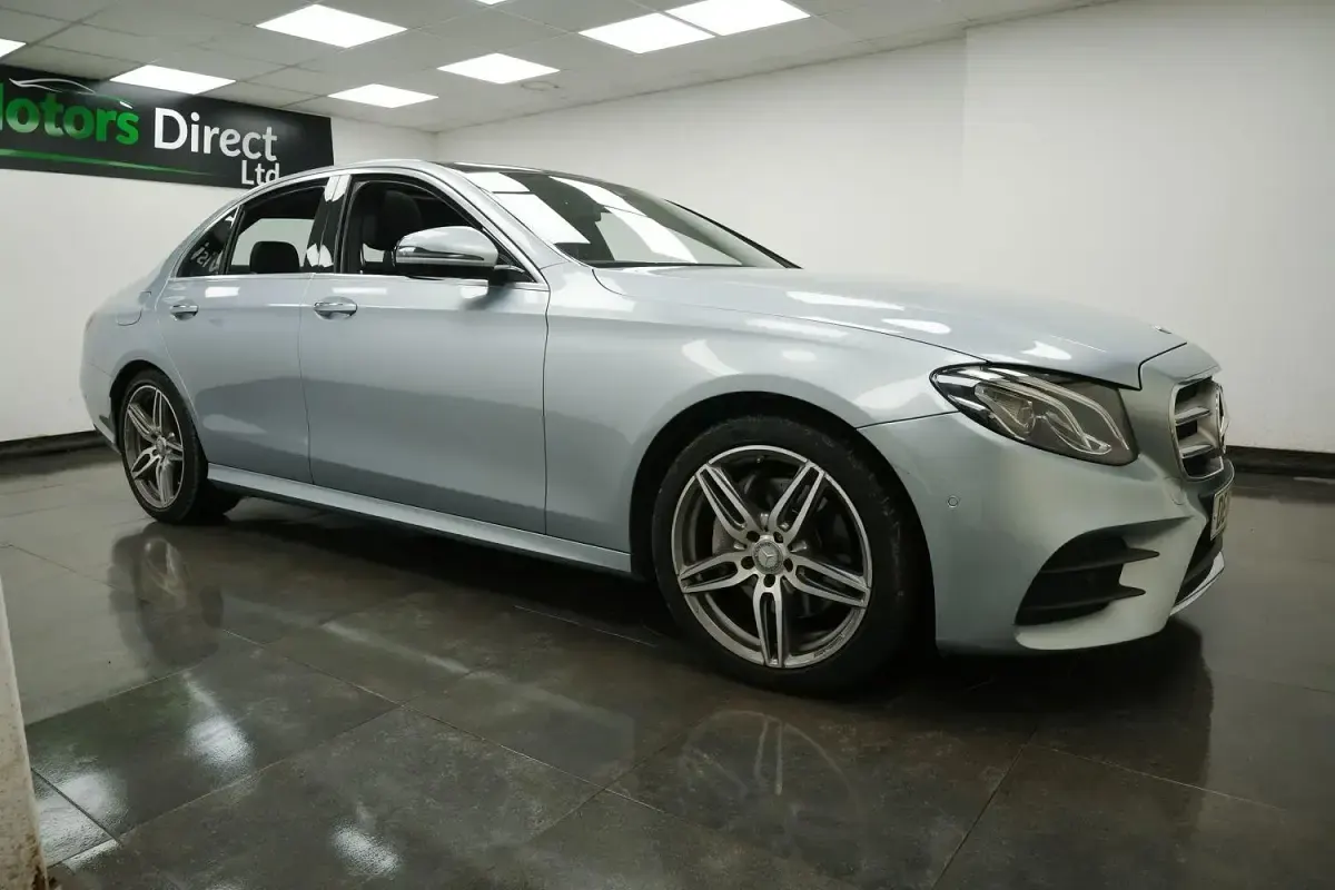 Used Mercedes E220 AMG Line Premium 194 HP (142 kW) 2016 Silver Sedan