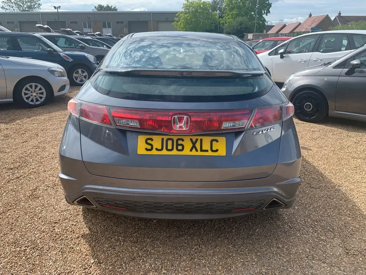 Used Honda Civic SE 138 HP (101 kW) 2006 Grey Hatchback