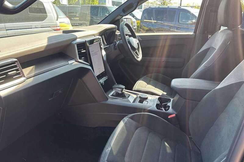 Image 2/4