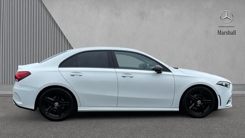 Used Mercedes A200 Executive 163 HP (119 kW) 2023 Digital white metallic Sedan
