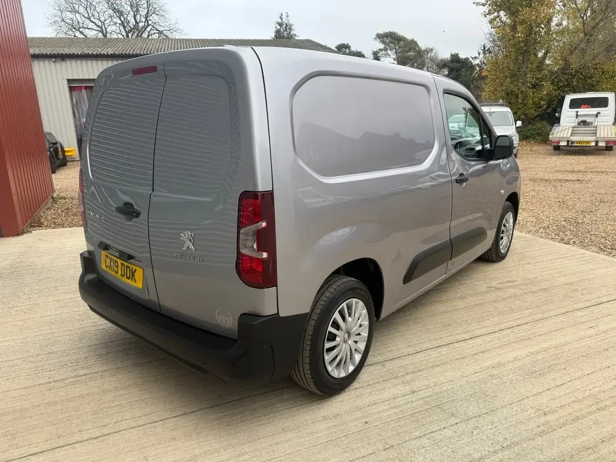 Used Peugeot Partner 2019 Grey MPV