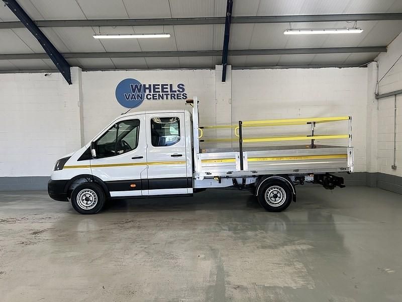 Second-hand Ford Transit 130 CP (95 kW) 2023 Alb Cabrio