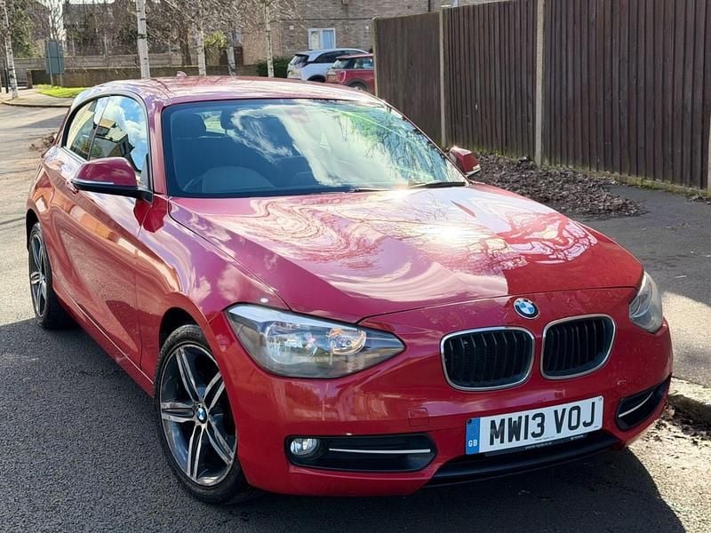 Used BMW 116 Sport Line 2013 Red Hatchback