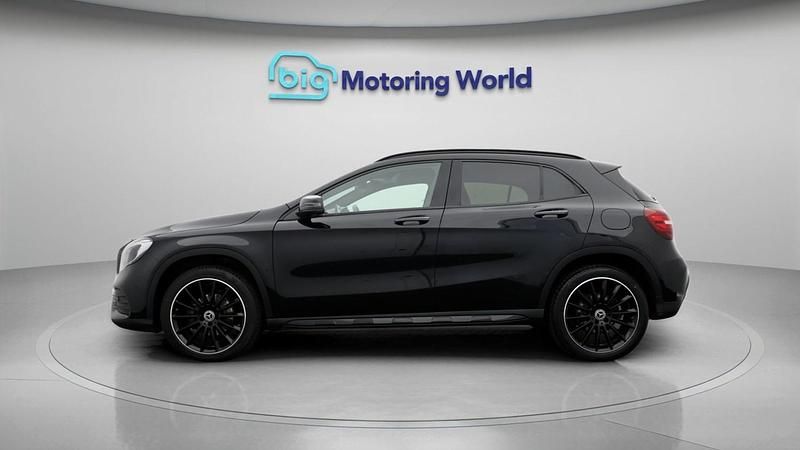 Used Mercedes GLA180 AMG line 122 HP (89 kW) 2019 Black SUV