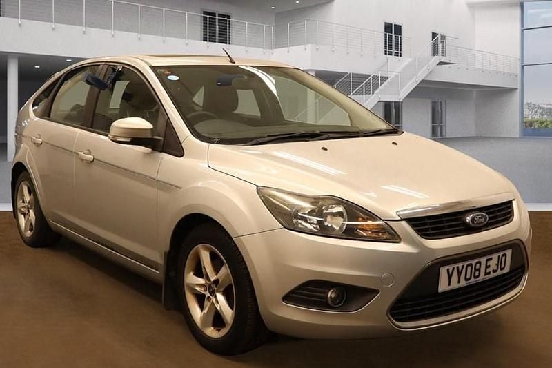 Silver Used 2008 Ford Focus Zetec Hatchback | £1,999 (Good price) - Image 1/1